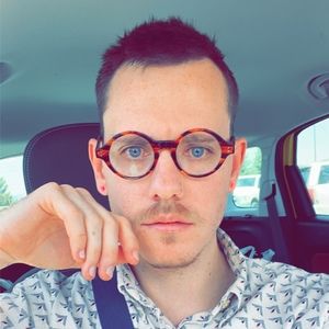 Meet your Posher, Corey